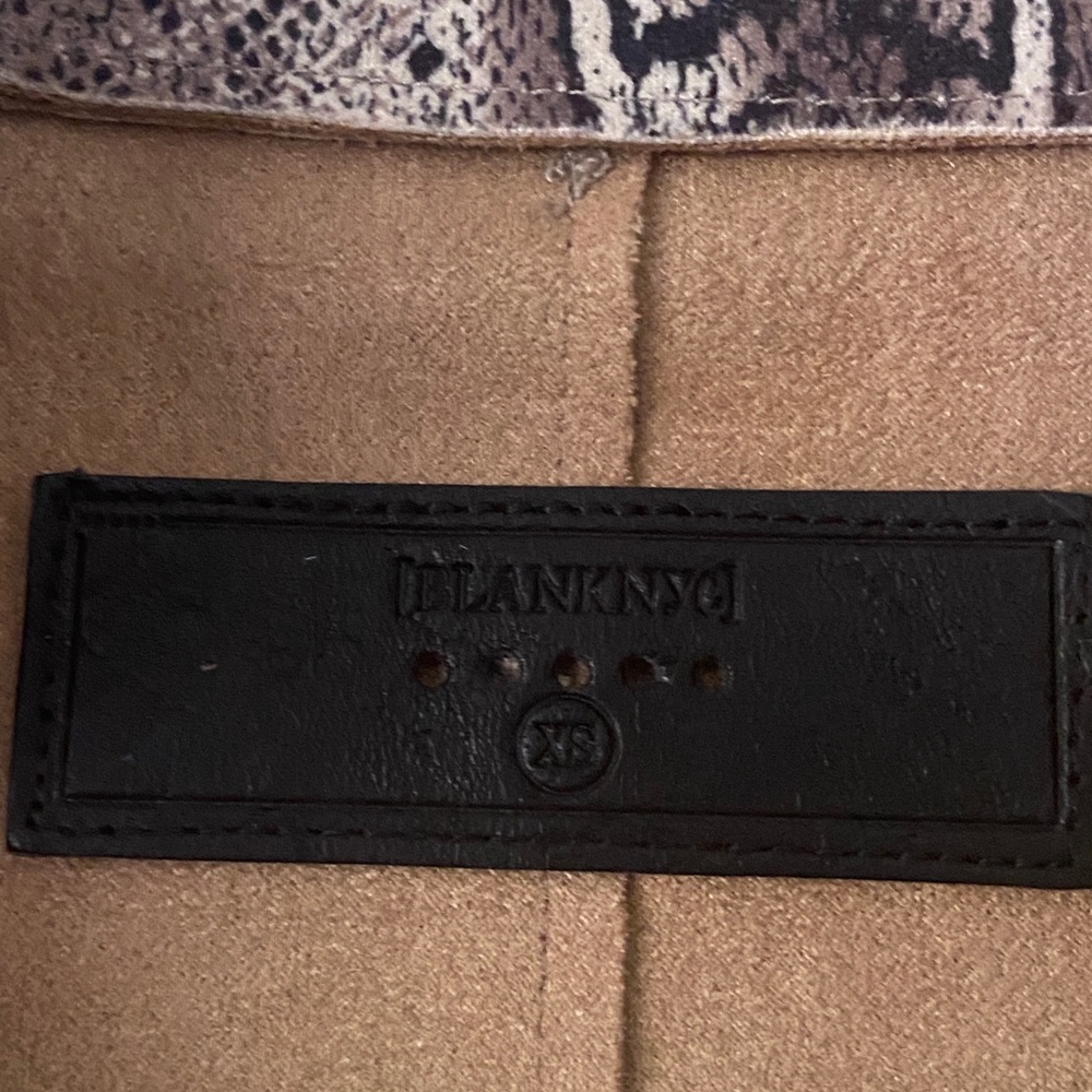 Blank NYC suede faux snakeskin trench coat jacket - Picture 8 of 8